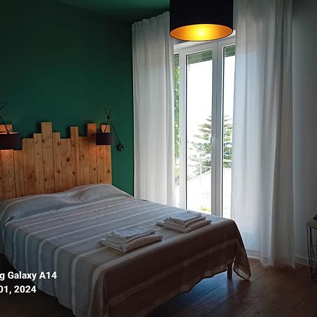 B&B Villa Shiverty Пиеве Лигуре Екстериор снимка